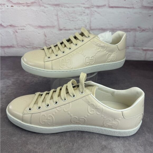 Gucci Women’s Series Gg Embossed Low Sneakers New 38.5 - Picture 2 of 12